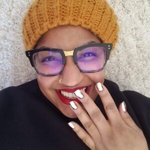 Meet your Posher, Christina